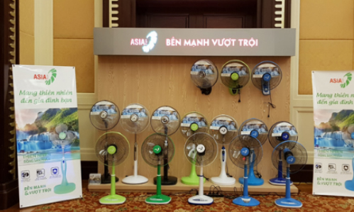 Lượng mua quạt điện tại TP HCM tăng mạnh đầu mùa nóng